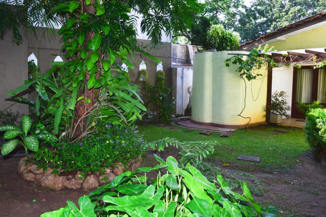 Villa Tulip Garden Anuradhapura Exterior photo